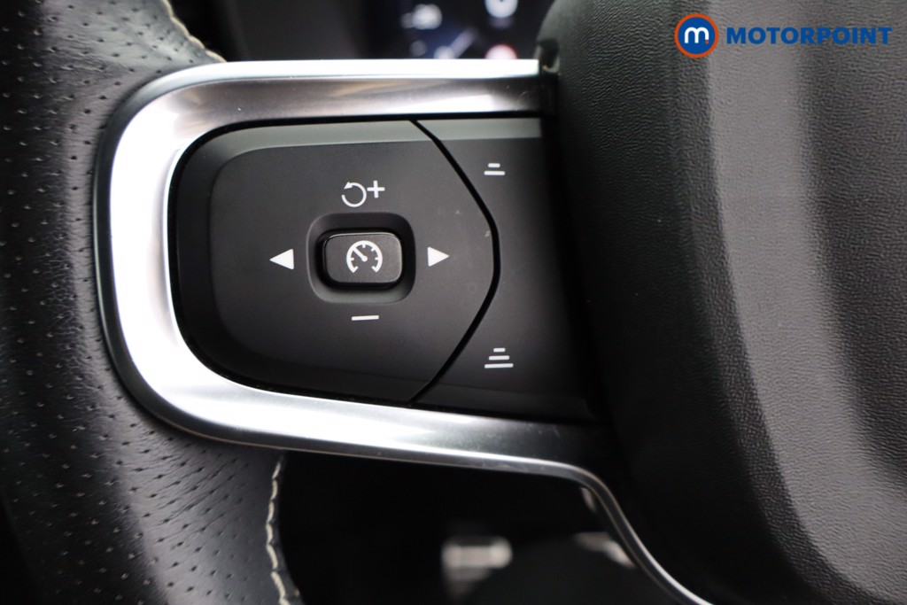 Volvo Xc40 R Design Manual Petrol SUV - Stock Number (1555069) - 12th supplementary image