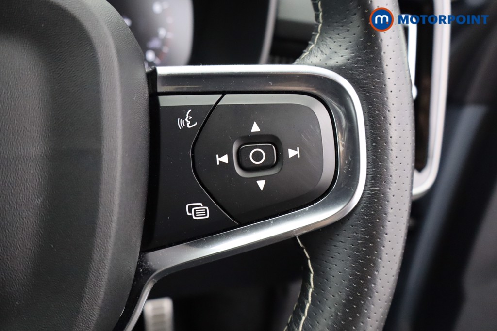 Volvo Xc40 R Design Manual Petrol SUV - Stock Number (1555069) - 13th supplementary image