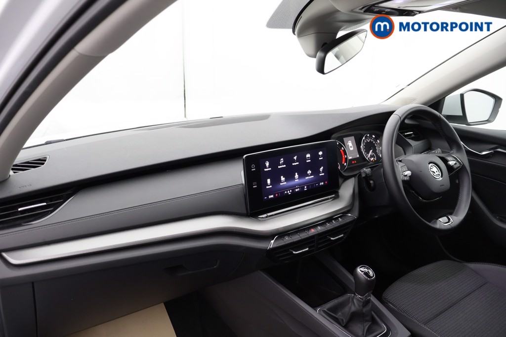 Skoda Octavia SE Manual Petrol Hatchback - Stock Number (1555651) - 13th supplementary image