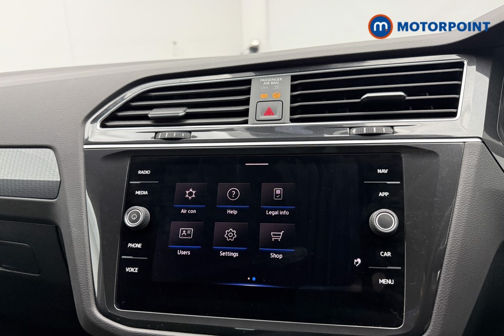 Volkswagen Tiguan Life Automatic Petrol SUV - Stock Number (1555696) - 6th supplementary image