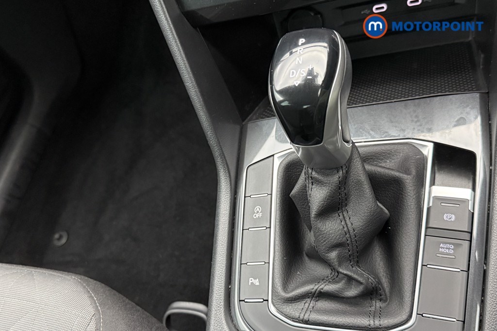 Volkswagen Tiguan Life Automatic Petrol SUV - Stock Number (1555696) - 11th supplementary image