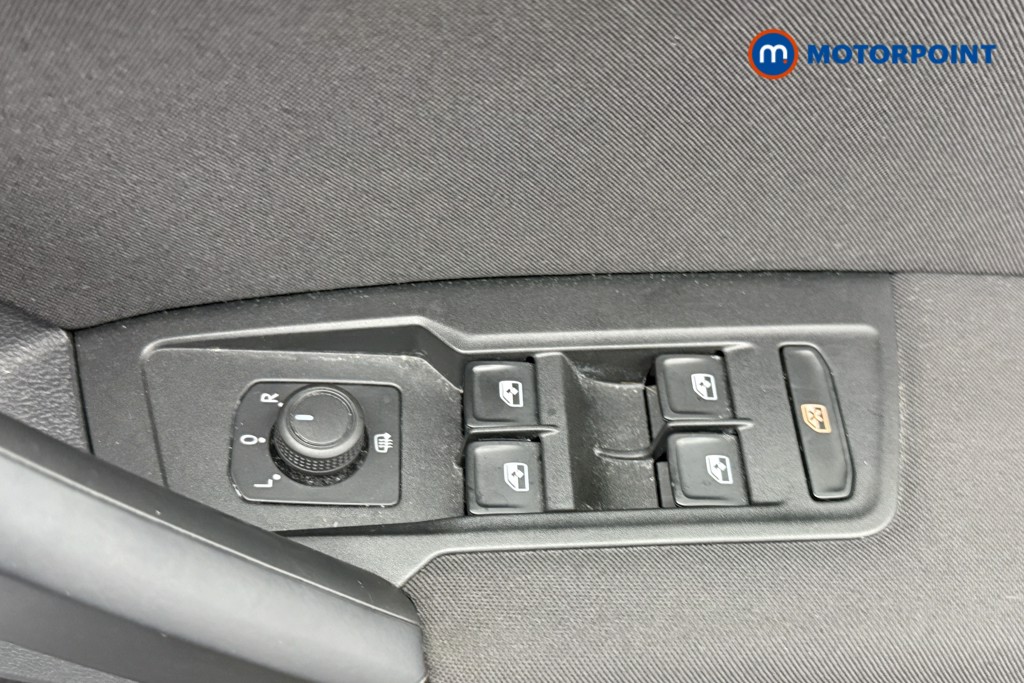 Volkswagen Tiguan Life Automatic Petrol SUV - Stock Number (1555696) - 16th supplementary image