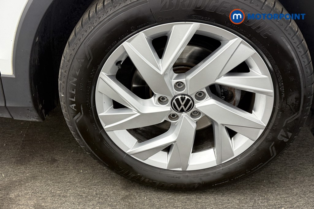 Volkswagen Tiguan Life Automatic Petrol SUV - Stock Number (1555696) - 20th supplementary image
