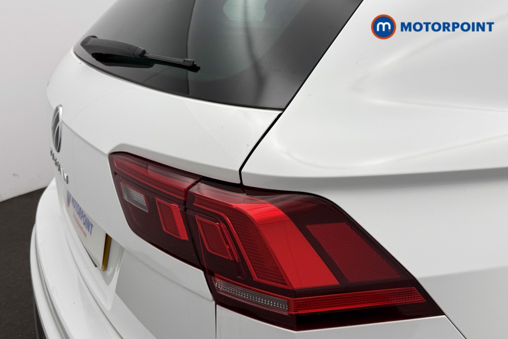 Volkswagen Tiguan Life Automatic Petrol SUV - Stock Number (1555696) - 23rd supplementary image