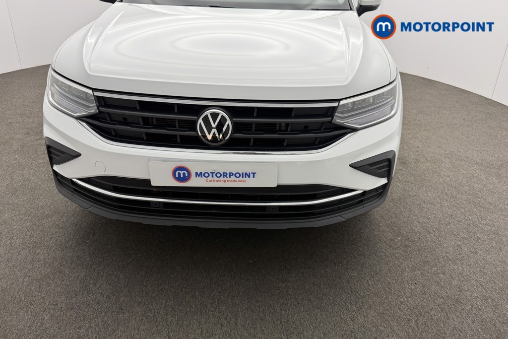 Volkswagen Tiguan Life Automatic Petrol SUV - Stock Number (1555696) - 27th supplementary image