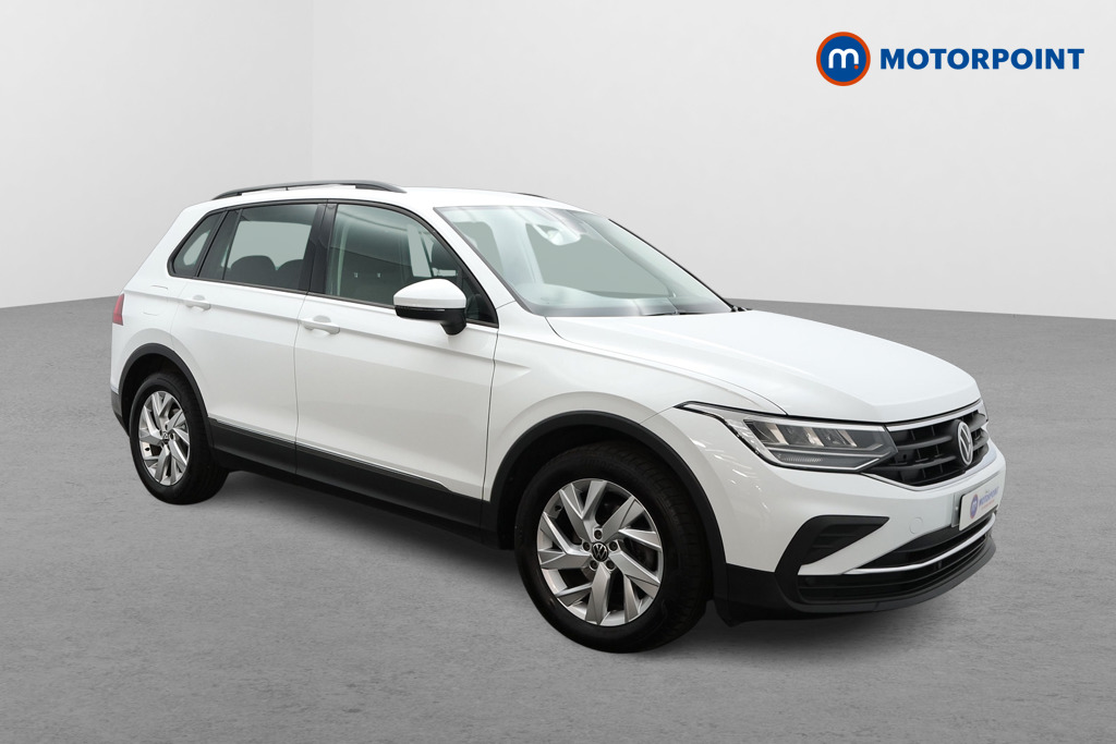 Volkswagen Tiguan Life Automatic Petrol SUV - Stock Number (1555696) - Drivers side front corner