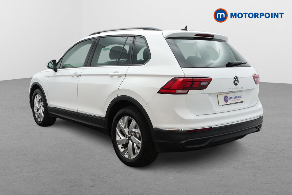 Volkswagen Tiguan Life Automatic Petrol SUV - Stock Number (1555696) - Passenger side rear corner