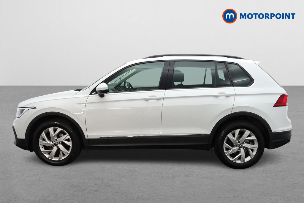 Volkswagen Tiguan Life Automatic Petrol SUV - Stock Number (1555696) - Passenger side
