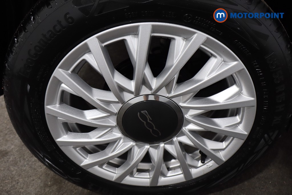 Fiat 500 Dolcevita Manual Petrol-Electric Hybrid Hatchback - Stock Number (1556873) - 9th supplementary image