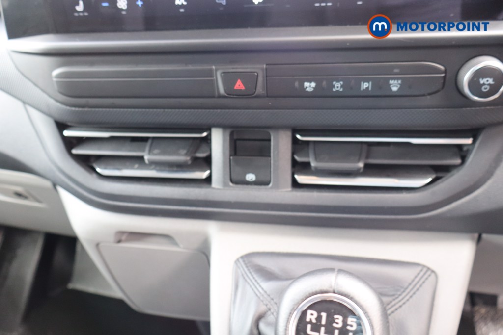 Ford Transit Custom Limited Manual Diesel Panel Van - Stock Number (1556938) - 24th supplementary image