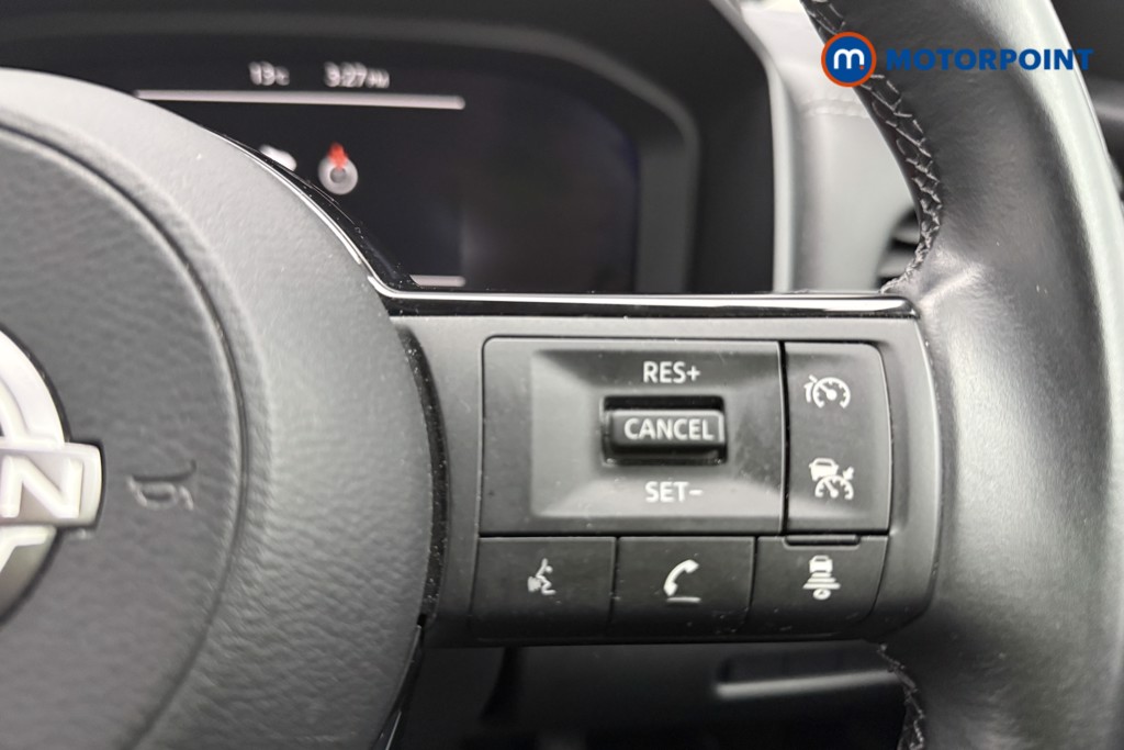 Nissan Qashqai N-Connecta Manual Petrol SUV - Stock Number (1558609) - 15th supplementary image