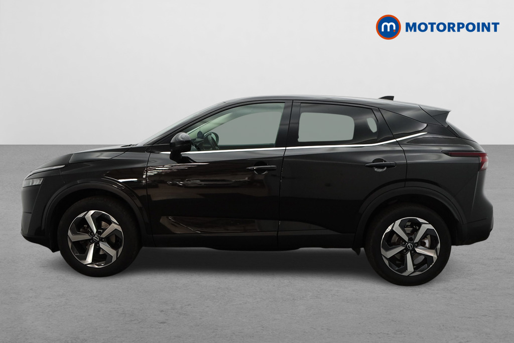 Nissan Qashqai N-Connecta Manual Petrol SUV - Stock Number (1558609) - Passenger side
