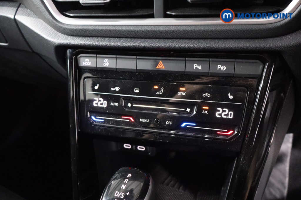 Volkswagen T-Roc R-Line Automatic Petrol SUV - Stock Number (1560290) - 14th supplementary image