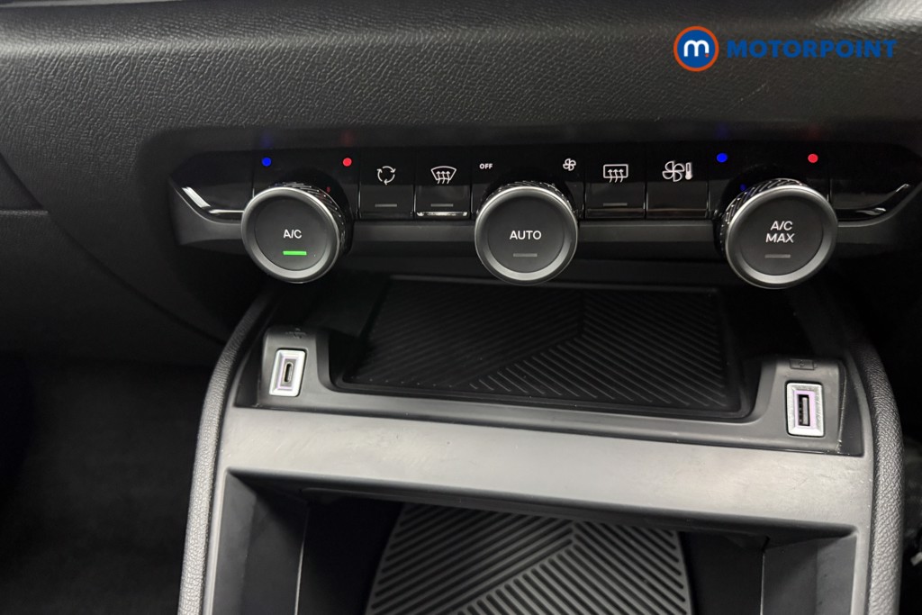 Citroen C4 Sense Manual Petrol Hatchback - Stock Number (1561626) - 7th supplementary image