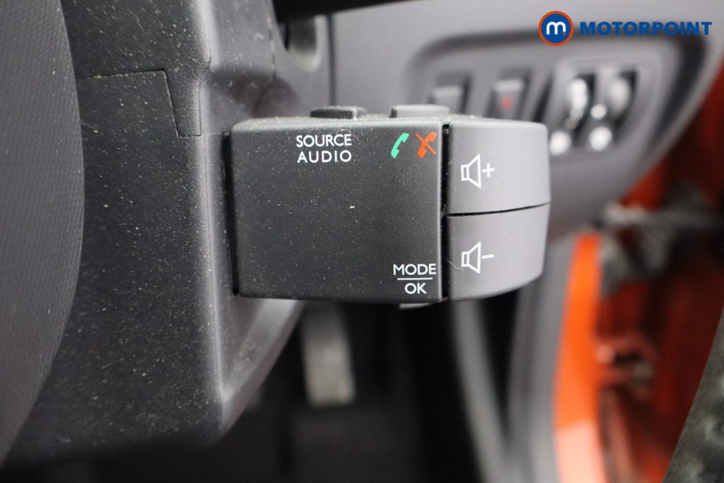 Renault Captur Dynamique S Nav Manual Petrol SUV - Stock Number (1565453) - 15th supplementary image