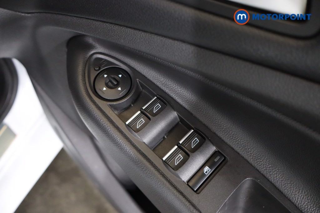 Ford Kuga St-Line Manual Petrol SUV - Stock Number (1566316) - 20th supplementary image