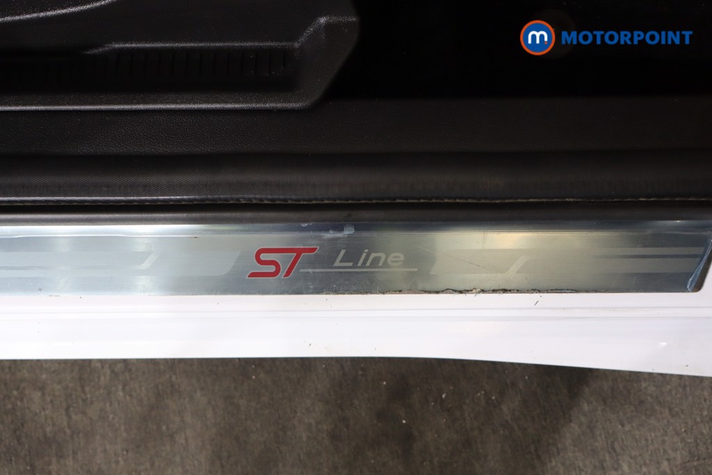 Ford Kuga St-Line Manual Petrol SUV - Stock Number (1566316) - 21st supplementary image