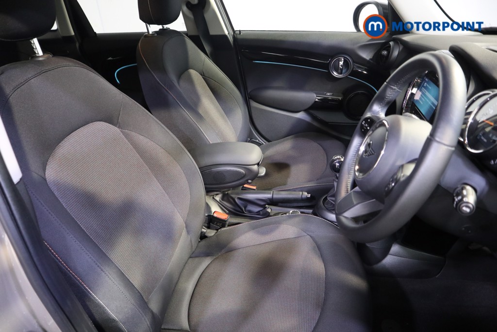 Mini Hatchback Cooper Classic Manual Petrol Hatchback - Stock Number (1566679) - 12th supplementary image
