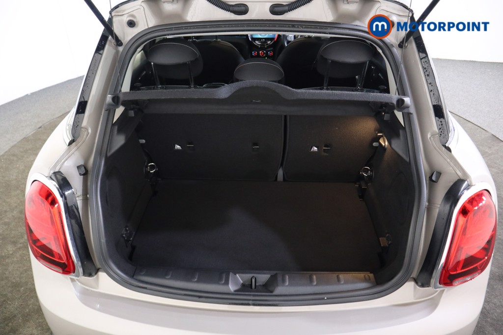 Mini Hatchback Cooper Classic Manual Petrol Hatchback - Stock Number (1566679) - 14th supplementary image