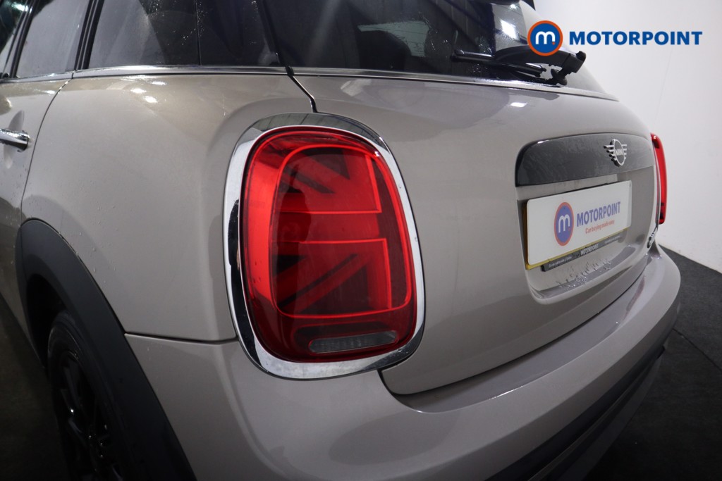 Mini Hatchback Cooper Classic Manual Petrol Hatchback - Stock Number (1566679) - 21st supplementary image
