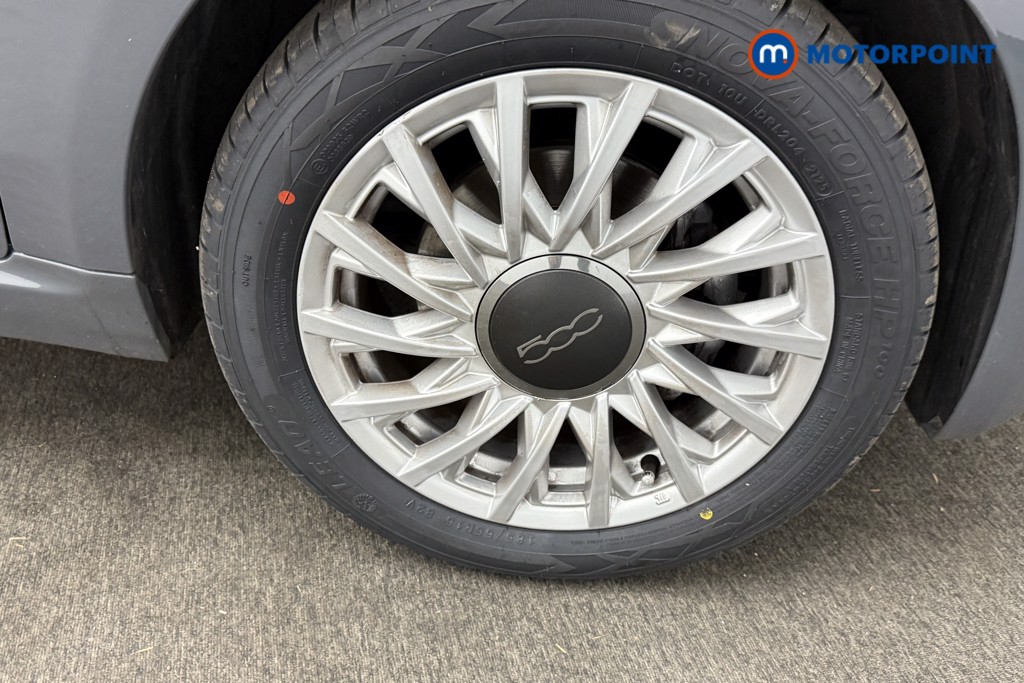 Fiat 500 Dolcevita Manual Petrol-Electric Hybrid Hatchback - Stock Number (1567143) - 16th supplementary image