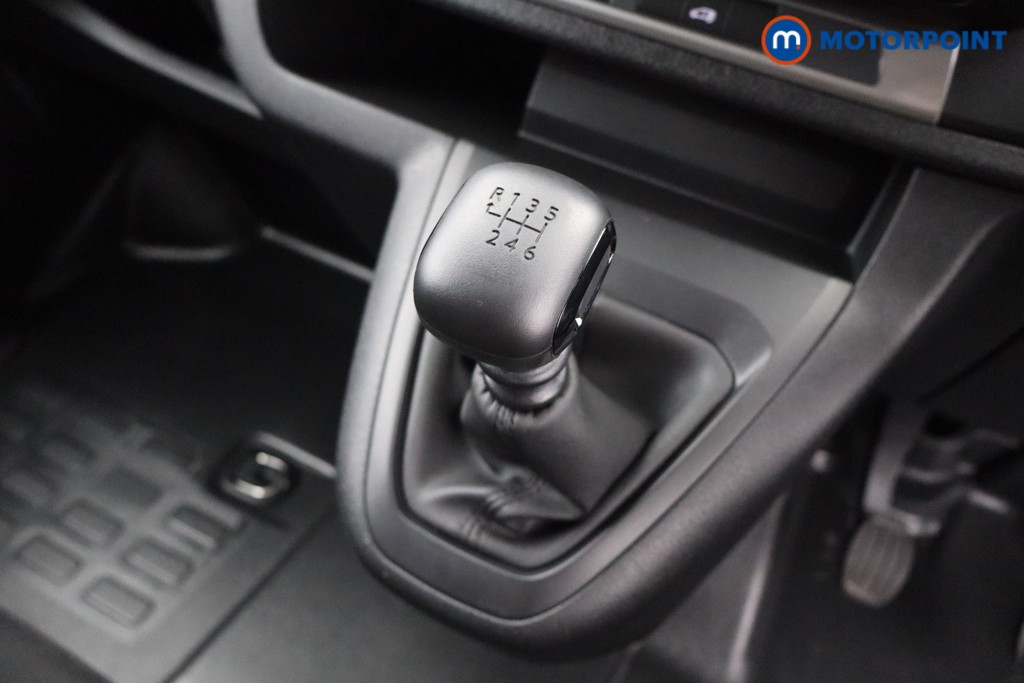 Vauxhall Vivaro PRO Manual Diesel Panel Van - Stock Number (1567147) - 10th supplementary image