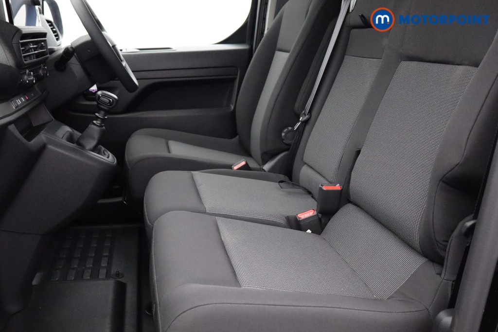 Vauxhall Vivaro PRO Manual Diesel Panel Van - Stock Number (1567147) - 16th supplementary image