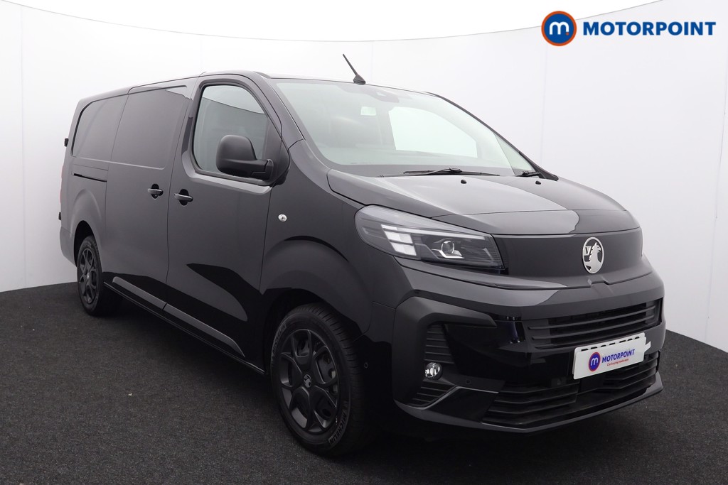 Vauxhall Vivaro PRO Manual Diesel Panel Van - Stock Number (1567147) - Drivers side front corner
