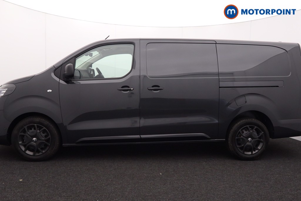Vauxhall Vivaro PRO Manual Diesel Panel Van - Stock Number (1567190) - Passenger side