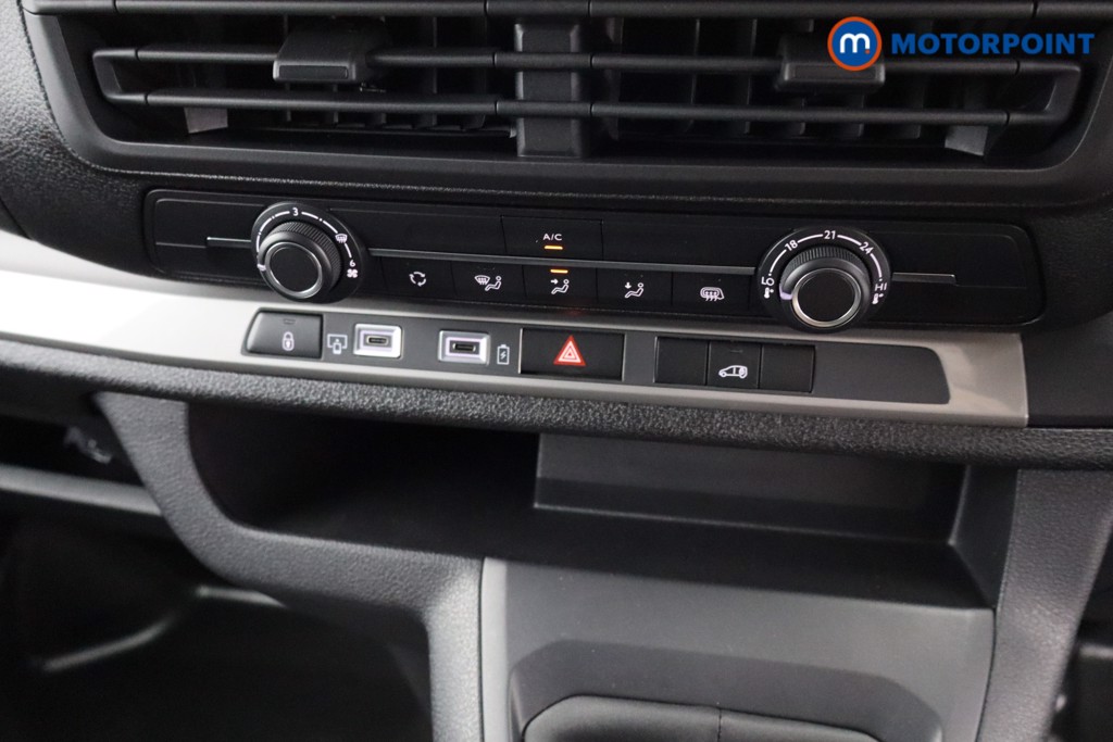 Vauxhall Vivaro PRO Manual Diesel Panel Van - Stock Number (1567196) - 9th supplementary image
