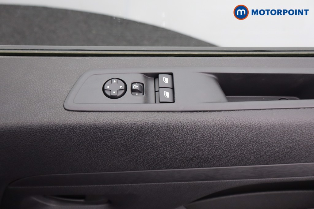 Vauxhall Vivaro PRO Manual Diesel Panel Van - Stock Number (1567196) - 13th supplementary image