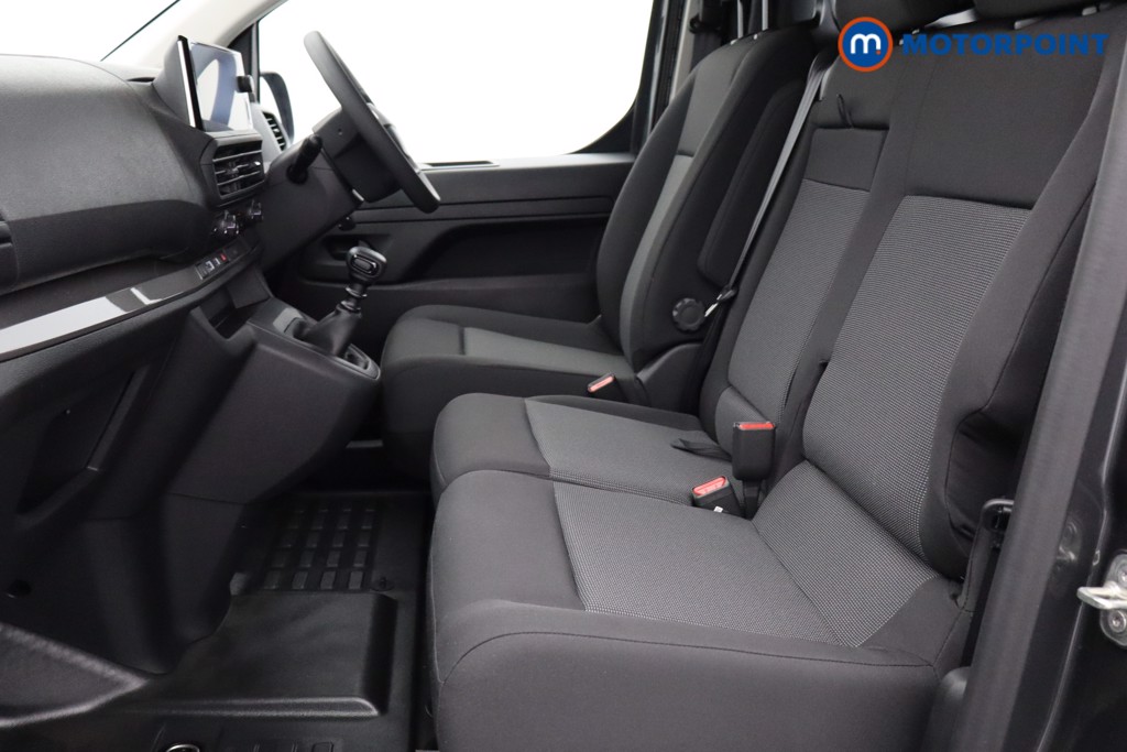 Vauxhall Vivaro PRO Manual Diesel Panel Van - Stock Number (1567196) - 16th supplementary image