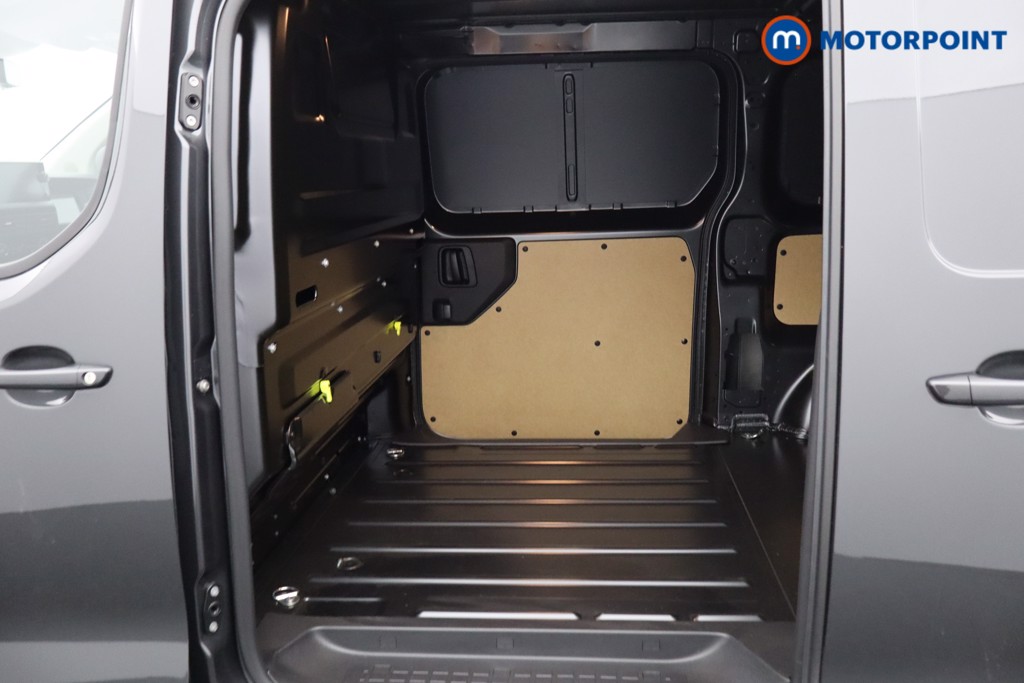 Vauxhall Vivaro PRO Manual Diesel Panel Van - Stock Number (1567196) - 17th supplementary image