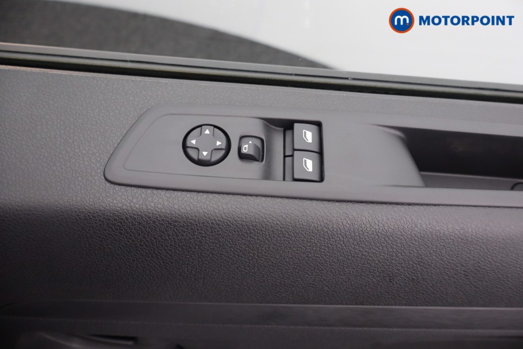 Vauxhall Vivaro Prime Manual Diesel Crew Bus - Stock Number (1567281) - 12th supplementary image