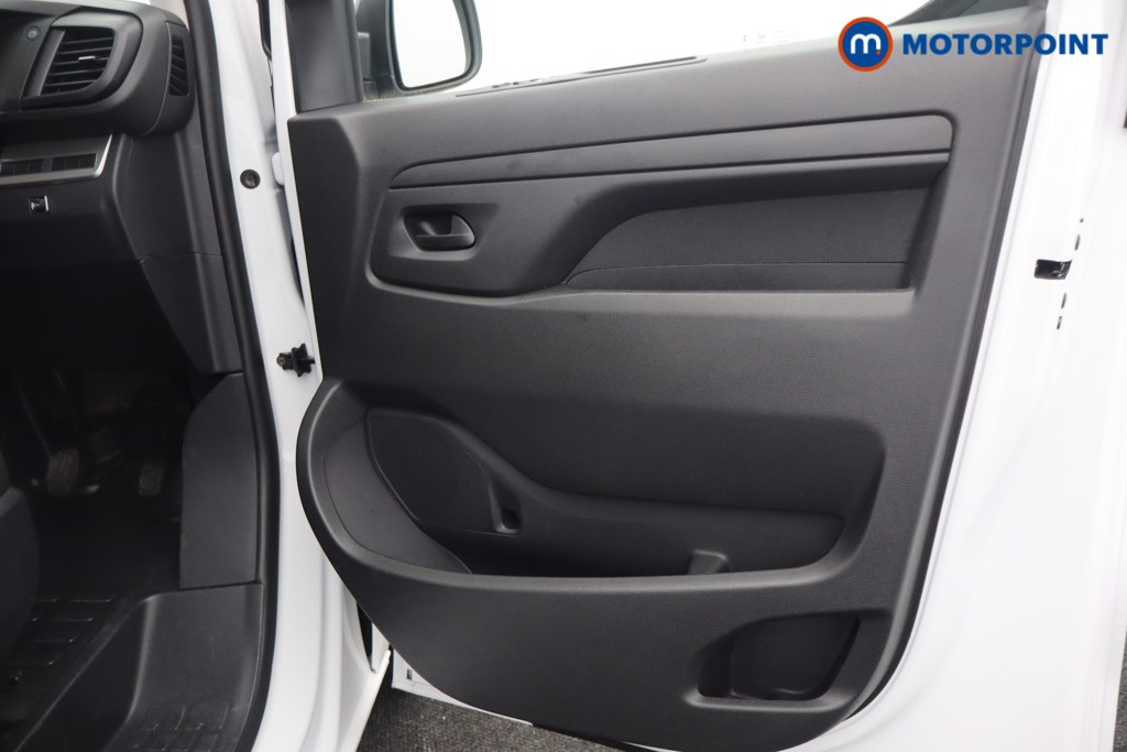 Vauxhall Vivaro Prime Manual Diesel Crew Bus - Stock Number (1567281) - 13th supplementary image