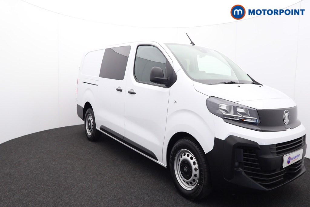 Vauxhall Vivaro Prime Manual Diesel Crew Bus - Stock Number (1567281) - Drivers side front corner