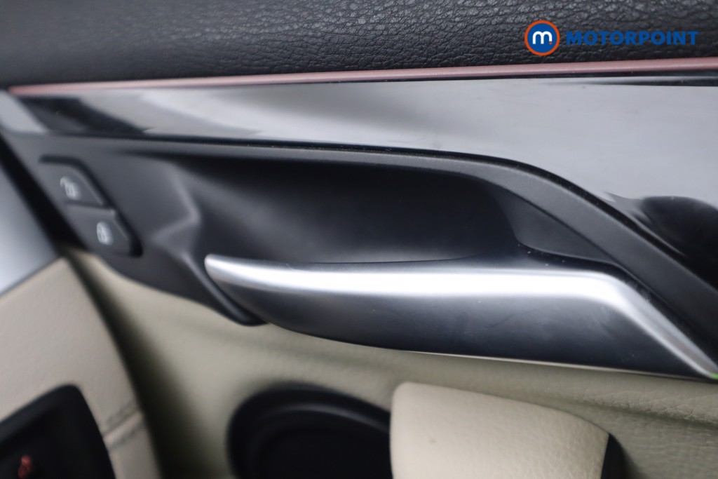 BMW X1 Xline Manual Petrol SUV - Stock Number (1567303) - 9th supplementary image