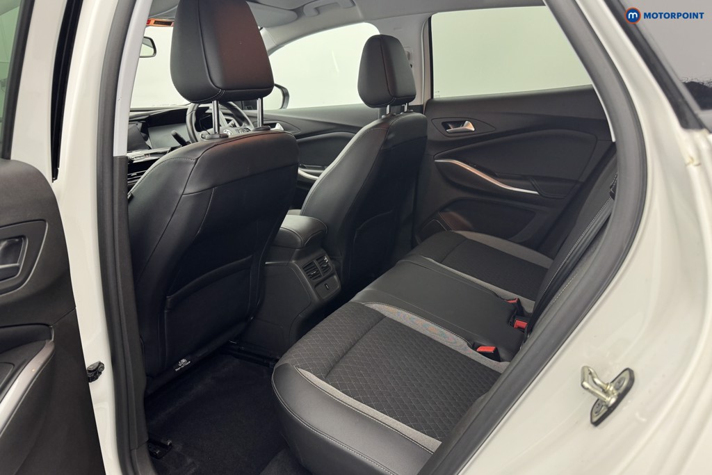 Vauxhall Grandland Gs Line Manual Petrol SUV - Stock Number (1567782) - 9th supplementary image