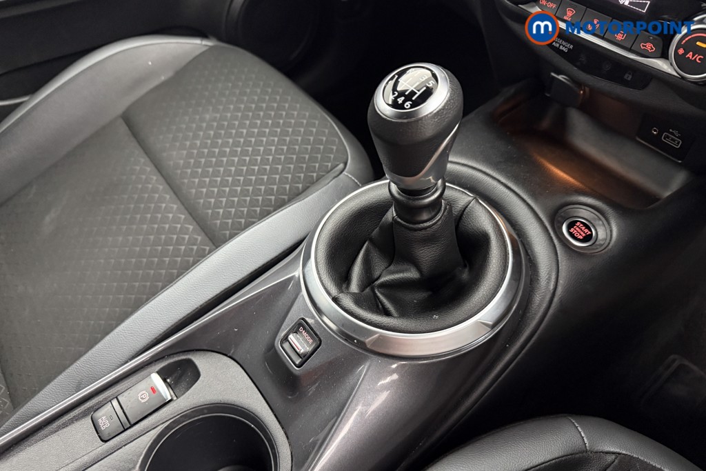 Nissan Juke N-Connecta Manual Petrol SUV - Stock Number (1568044) - 10th supplementary image