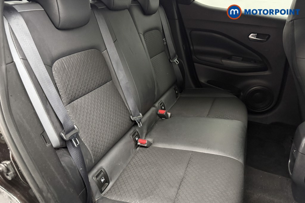 Nissan Juke N-Connecta Manual Petrol SUV - Stock Number (1568044) - 17th supplementary image