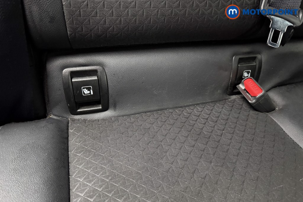 Nissan Juke N-Connecta Manual Petrol SUV - Stock Number (1568044) - 18th supplementary image