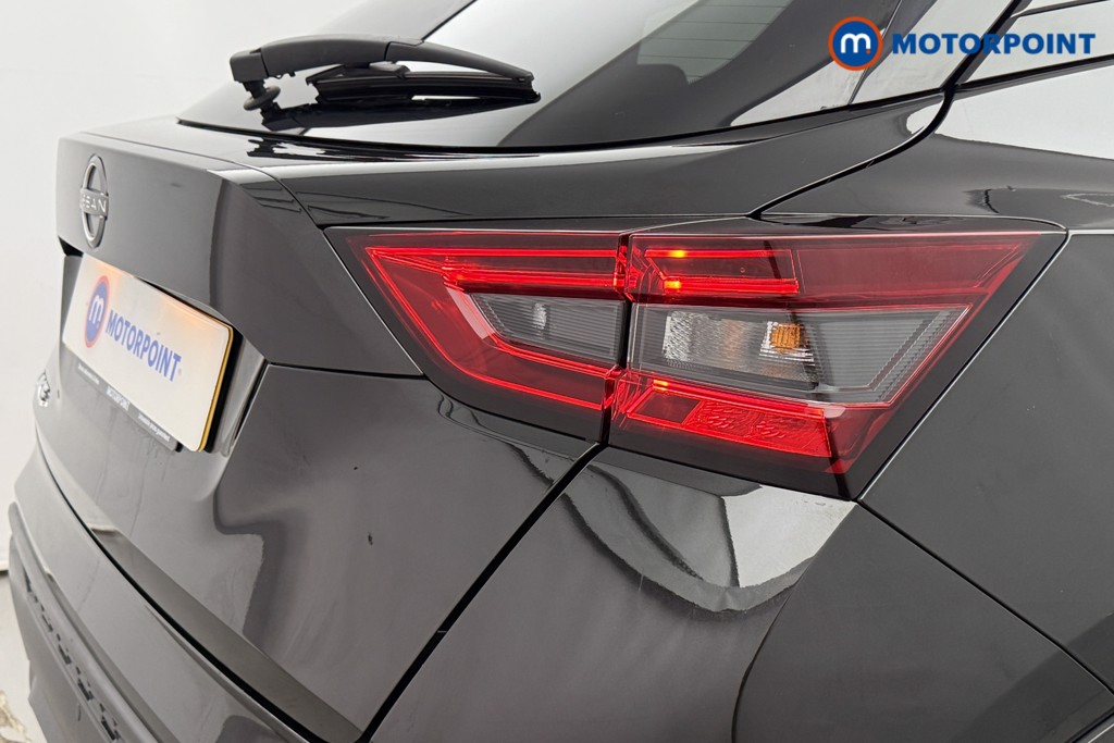 Nissan Juke N-Connecta Manual Petrol SUV - Stock Number (1568044) - 19th supplementary image