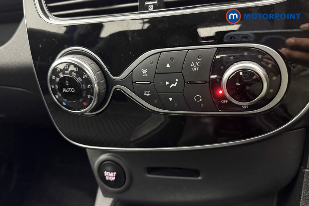 Renault Clio Dynamique S Nav Manual Petrol Hatchback - Stock Number (1568141) - 7th supplementary image