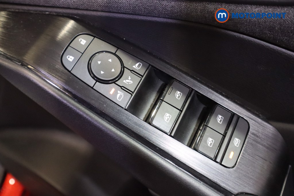 Nissan Qashqai Acenta Premium Automatic Petrol-Electric Hybrid SUV - Stock Number (1568292) - 9th supplementary image