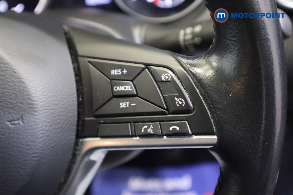 Nissan Qashqai Tekna Manual Diesel SUV - Stock Number (1569448) - 10th supplementary image