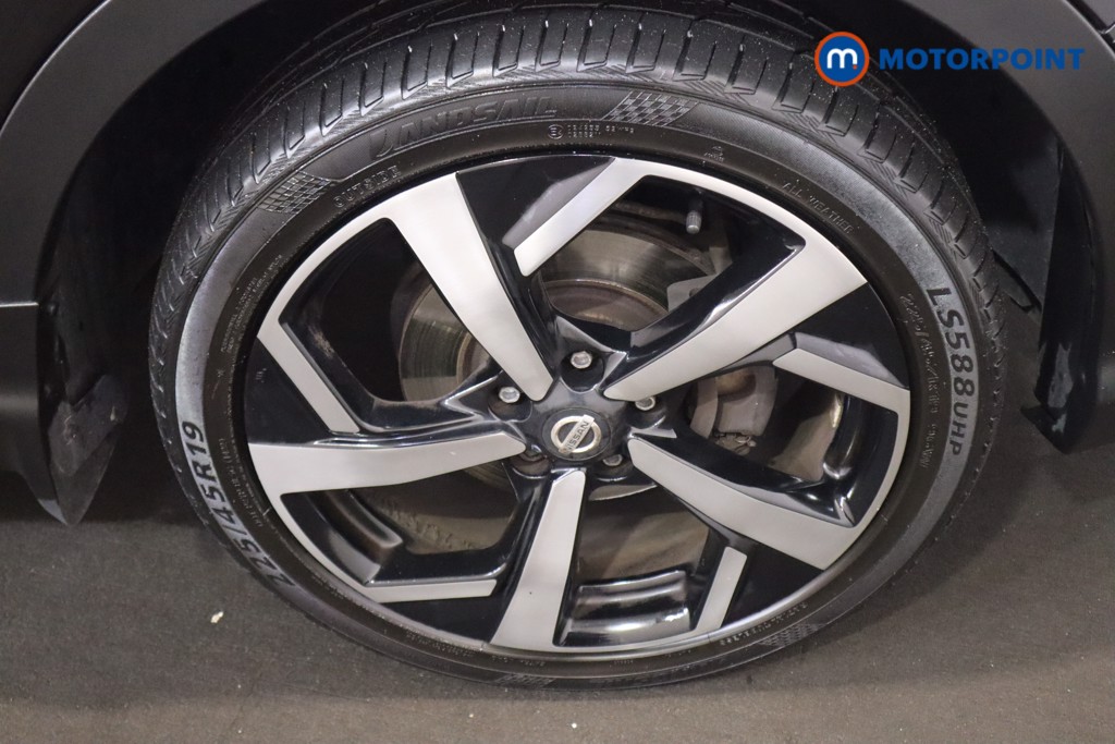 Nissan Qashqai Tekna Manual Diesel SUV - Stock Number (1569448) - 18th supplementary image