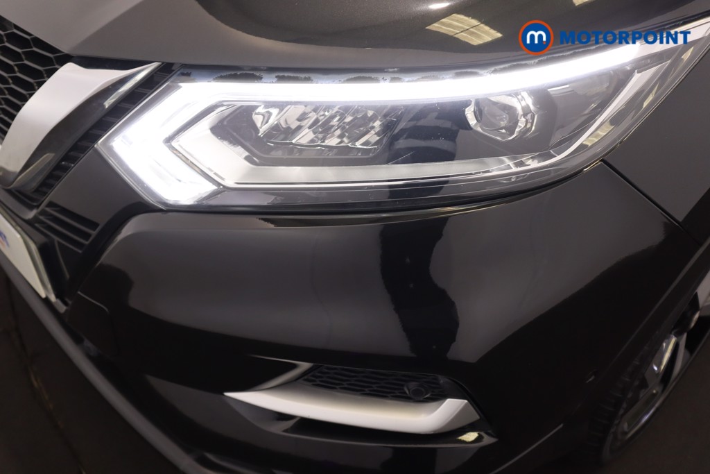 Nissan Qashqai Tekna Manual Diesel SUV - Stock Number (1569448) - 20th supplementary image