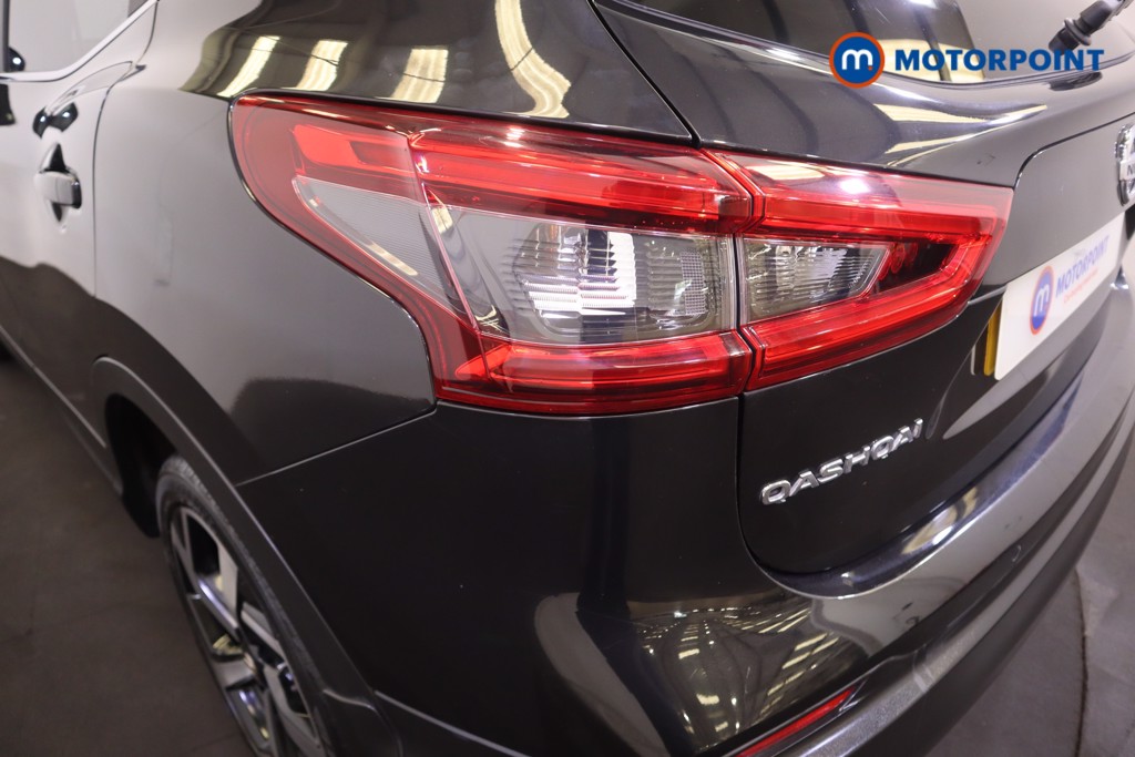 Nissan Qashqai Tekna Manual Diesel SUV - Stock Number (1569448) - 21st supplementary image
