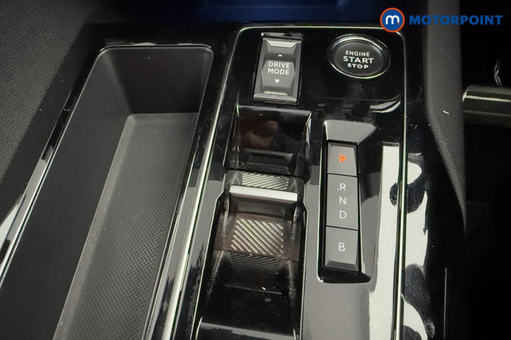 Peugeot 3008 Active Automatic Petrol Plug-In Hybrid SUV - Stock Number (1569456) - 15th supplementary image