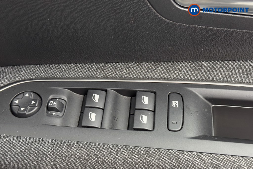 Peugeot 3008 Active Automatic Petrol Plug-In Hybrid SUV - Stock Number (1569456) - 21st supplementary image